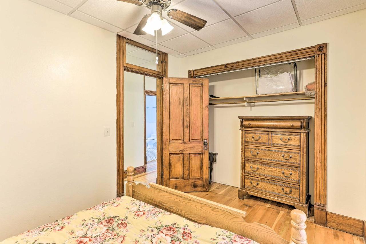 Custer Apt In Heart Of Town Shop, Dine, Hike エクステリア 写真
